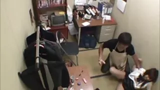 Лесбіянки домашне порно відео миються і займаються оральним сексом.