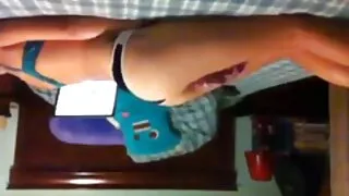 Худа дівчина трахкає наосліп з молодшим братом домашнє порно відео хлопця.