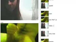 Секс з двома російськими порно домашнє відео дівчатами.