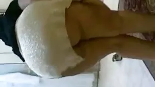 Покоївки котяться в ліжку. порно фото домашнє