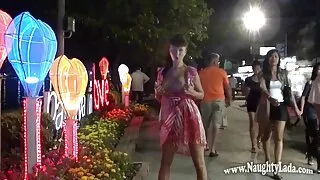 Трахнув біля домашне секс відео басейну.