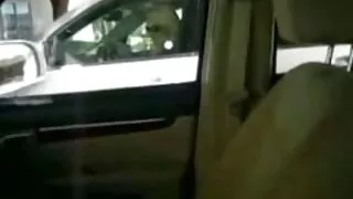 Сусід вчить порно домашне відео недосвідченого хлопця, як трахатись.