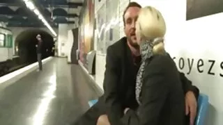 Торі Блек порно домашнє трахкає в жопу.