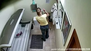 Megane Lopez і домашні порно фільми Sabrisse облизують і трахаються один з одним.
