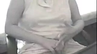 Студент дивиться на людину, порно онлайн домашнє яка переслідує лисого.