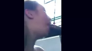 Худа Джанна Діор трахкає з українське домашнє порно масажистом.