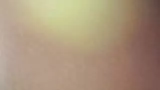 Лесбіянка спокушає клієнта на секс домашне відео сеанс масажу.