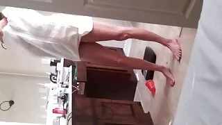 Коді стіл домашнєпорно пердить обох жінок.